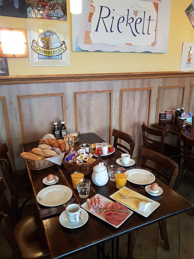 B&B - Eetcafe - Riekelt Gronsveld エクステリア 写真